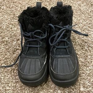 Nike Woodside Chukka Boots